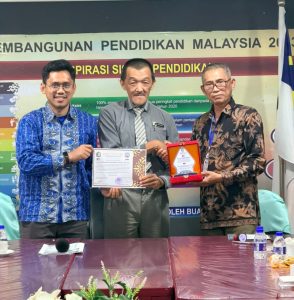 MoU dengan SMK Selandar Melaka Malaysia