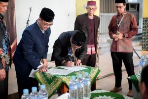 Penandatanganan Surat Pengangkatan Kepala Sekolah